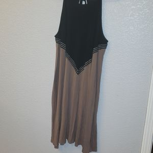 ⭐SALE⭐ Flowy Tie back dress